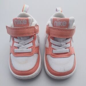 Nike Court Borough Low 2